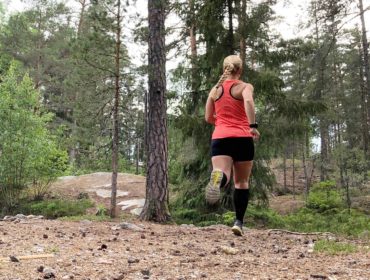 löpning i skogen
