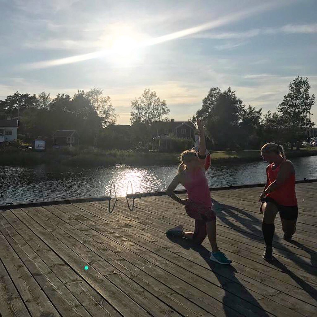 Stretching på bryggan