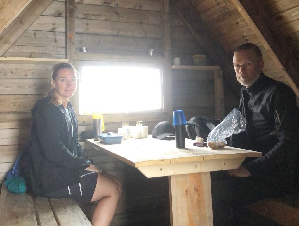 Fika i toppstugan