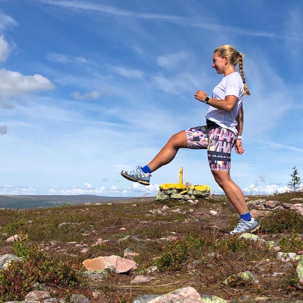 Jättekliv över gränsen