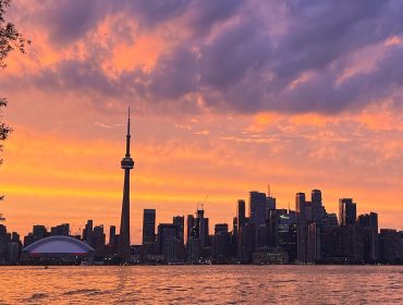 Toronto skyline i mörker