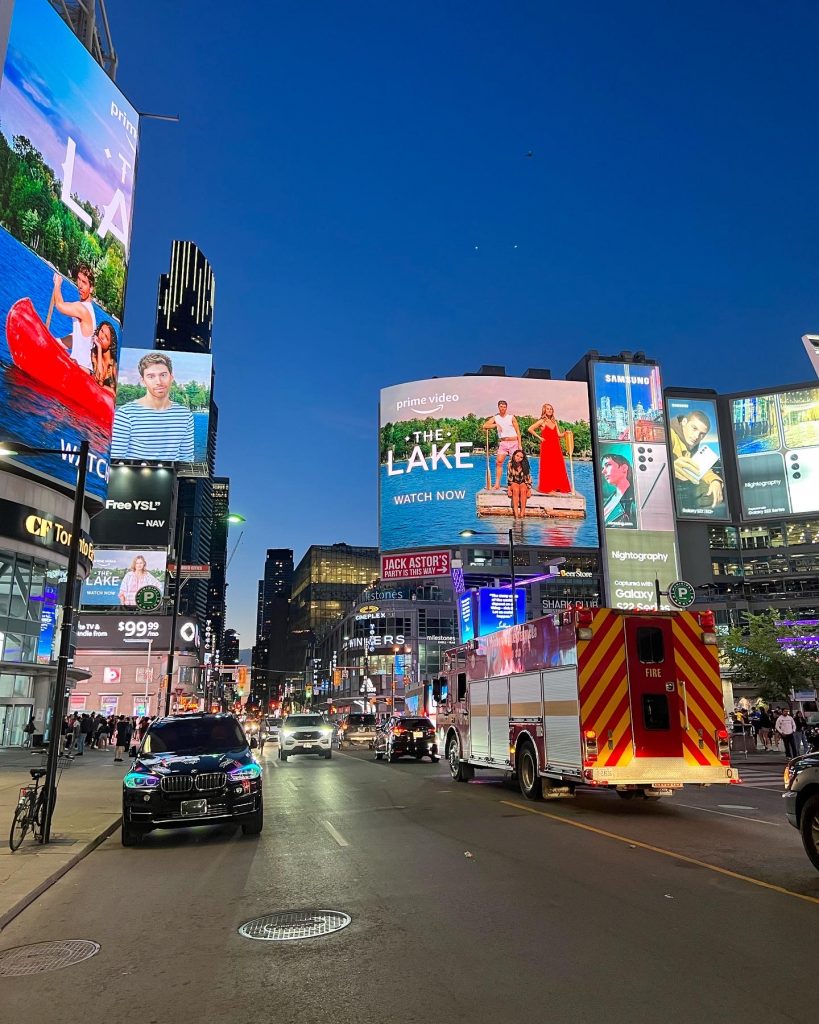 Yonge-Dundas Square