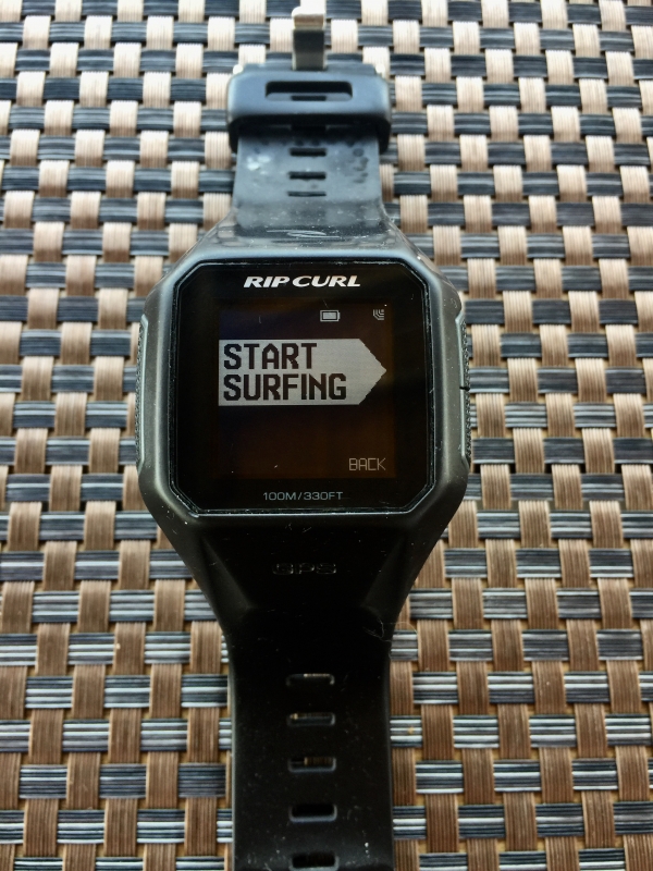 Fil-000-20 - Surfing.
