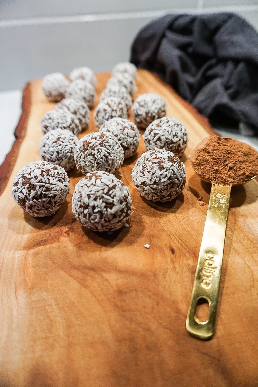 Raw chokladbollar med mint