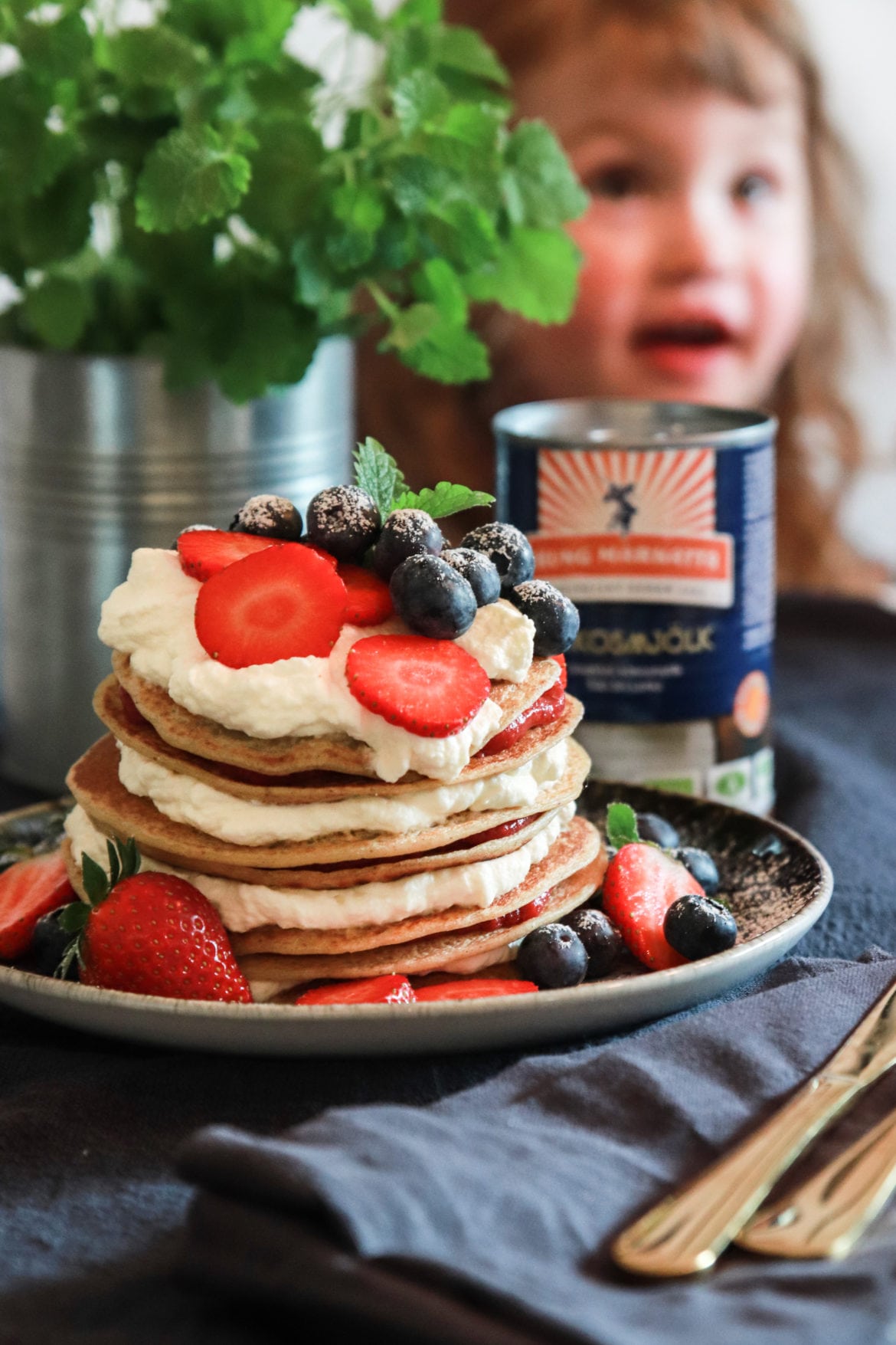 Vegansk och glutenfri pannkakstårta