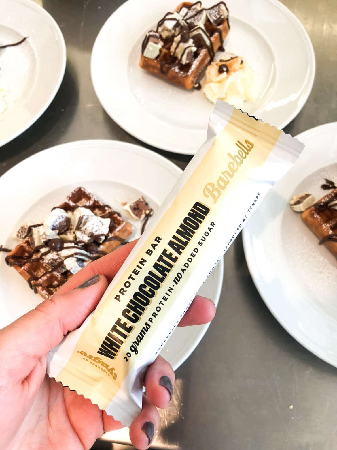Barebells white chocolate almond