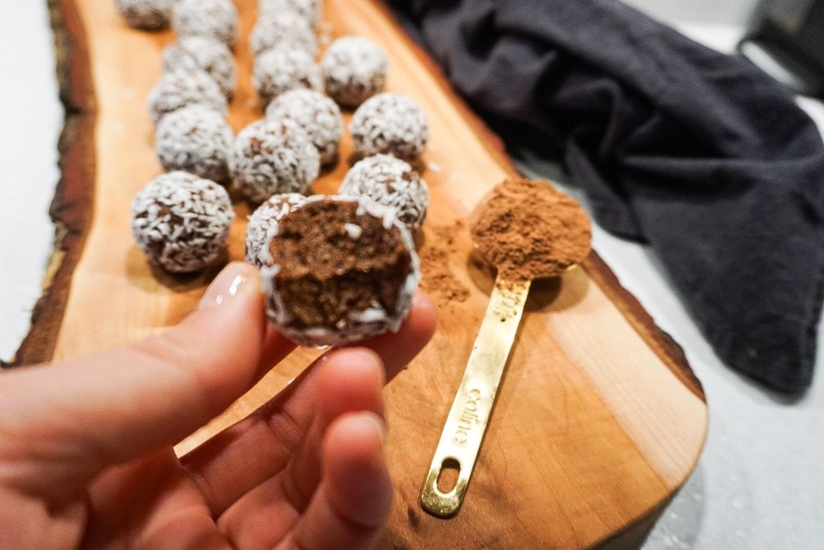 Raw chokladbollar med mint