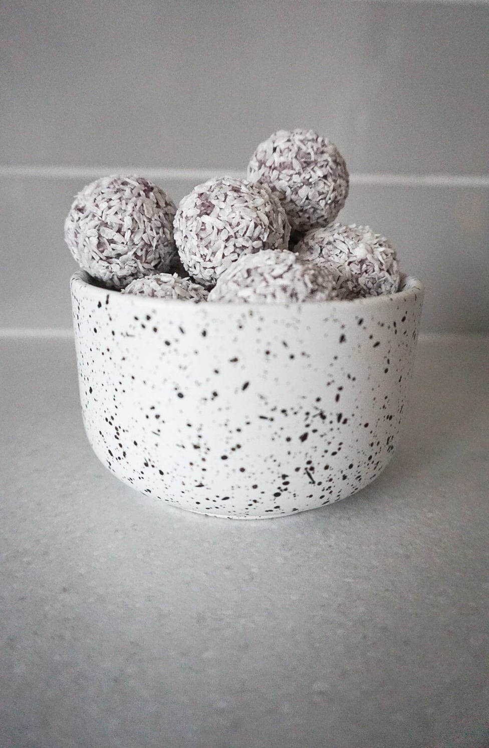 Proteinbollar blåbärscheesecake