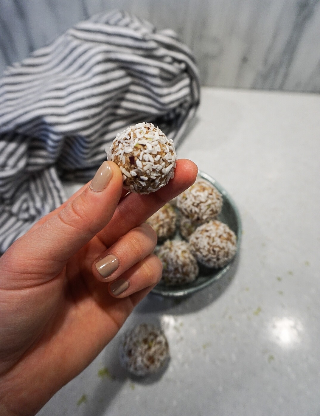Raw limebollar