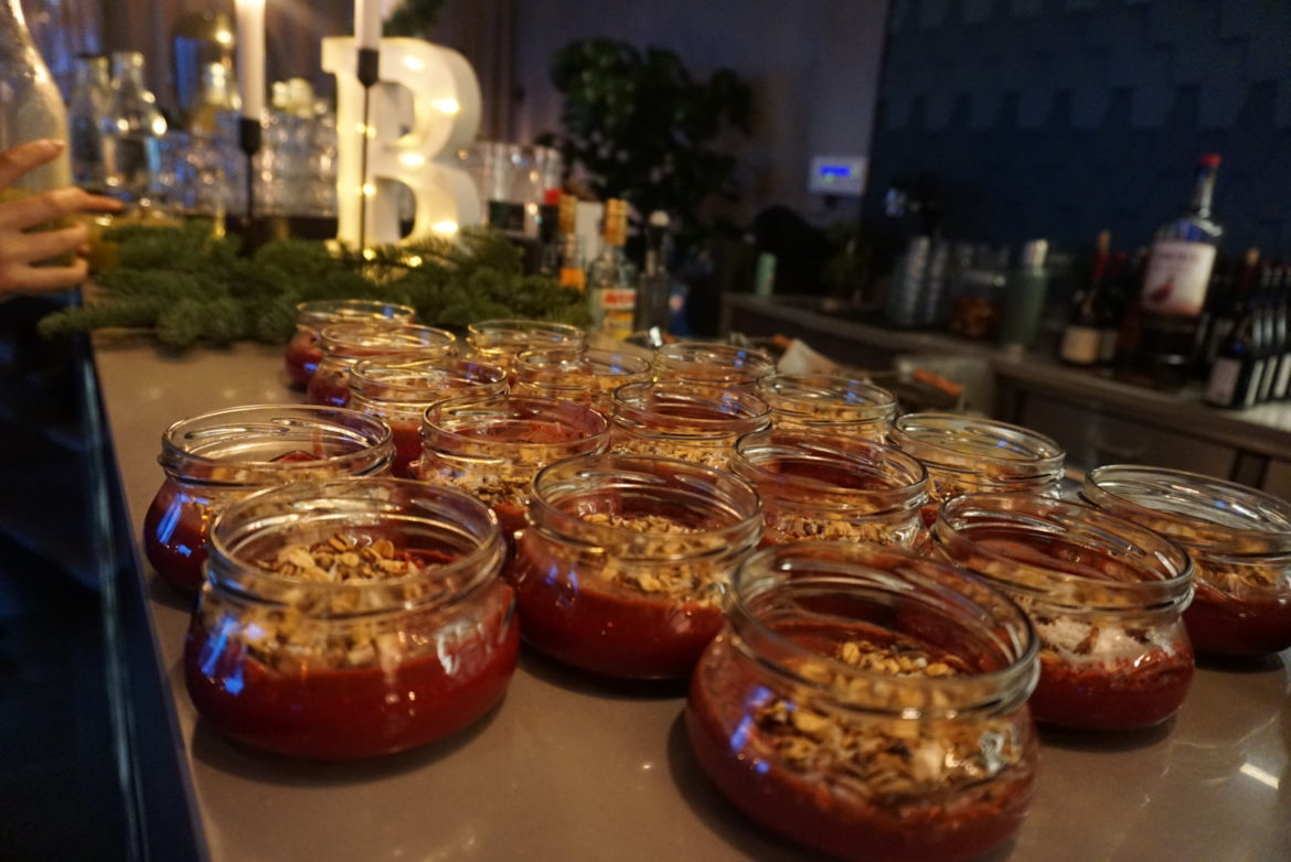 C71A635C-01C3-4358-9788-23161F3CA3E7 - Julfrukost tillsammans med Barebells och Nocco