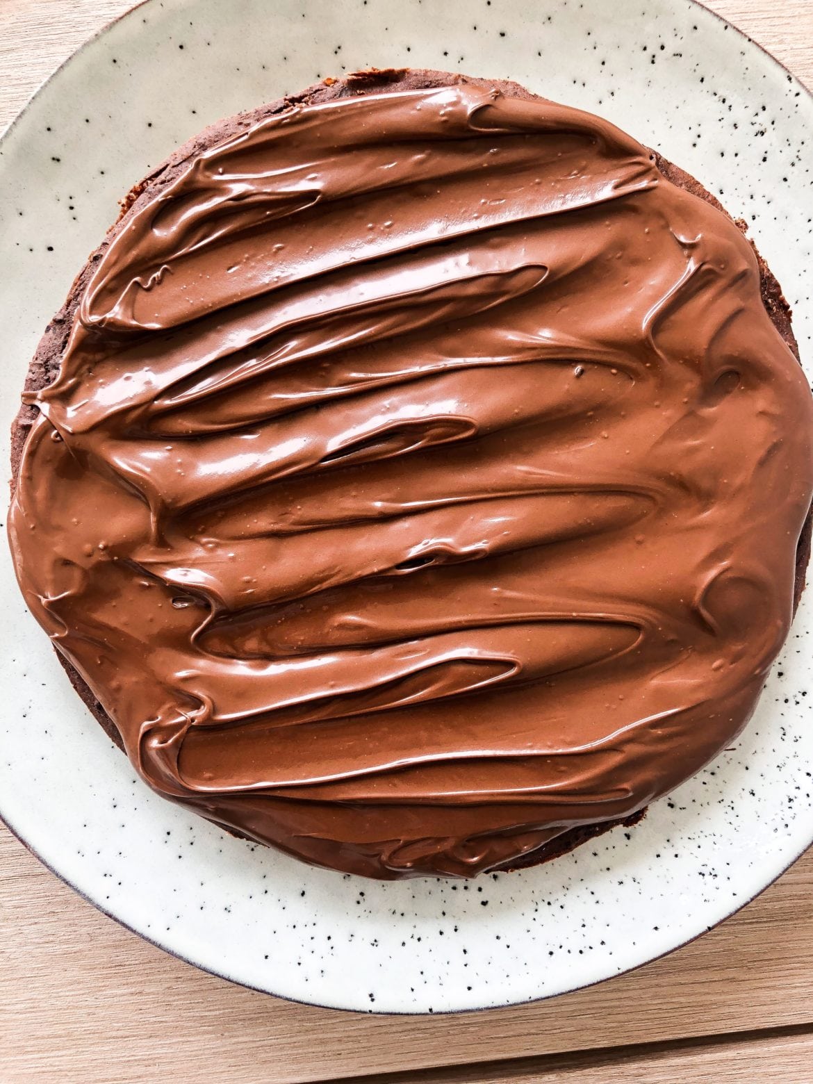 D384DFE9-01C4-4426-B773-30ABB437A217 - Proteinrik & glutenfri chokladkaka - toppad med hasselnötskräm