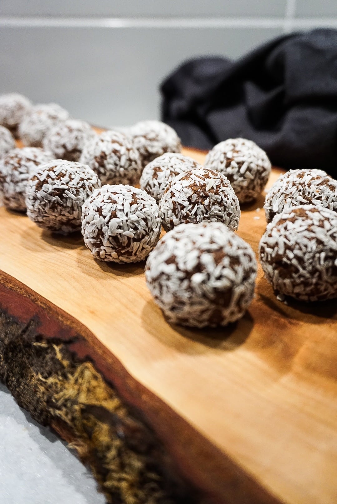 EFDAD575-9E9A-45E4-B78F-51E13696C3B7 - Raw chokladbollar med en touch av mint