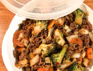 storkok-stekt-nötfärs-med-vitkål-broccoli-morötter-och-lök
