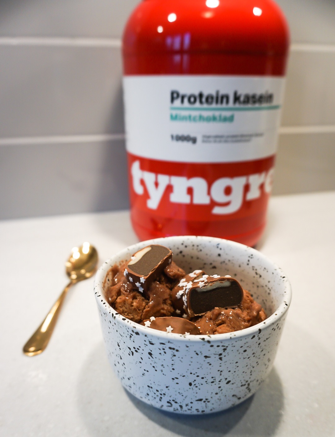 BC786B17-A5FA-4BD4-AA76-71827817DDA3 - proteinglass mintchoklad