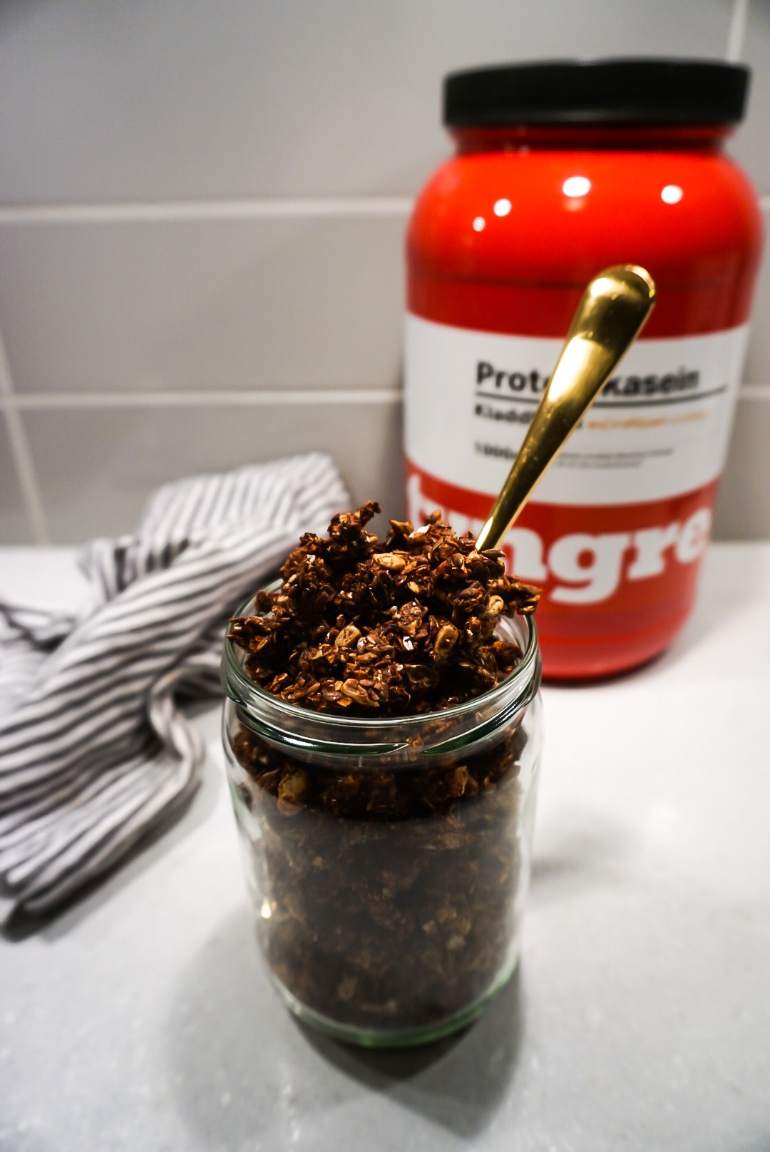 Proteinrik granola 