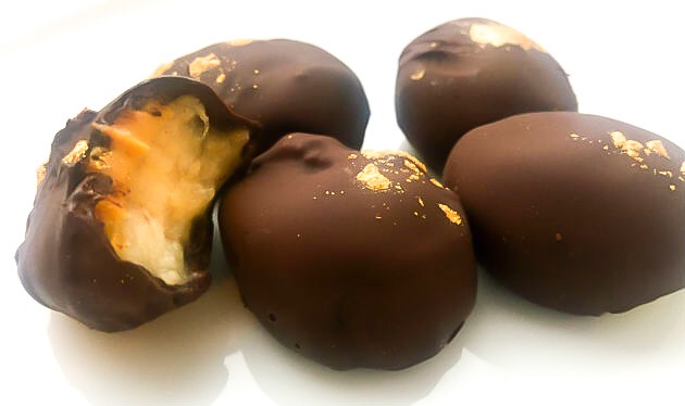 Chokladdoppad banan med jordnötssmör 