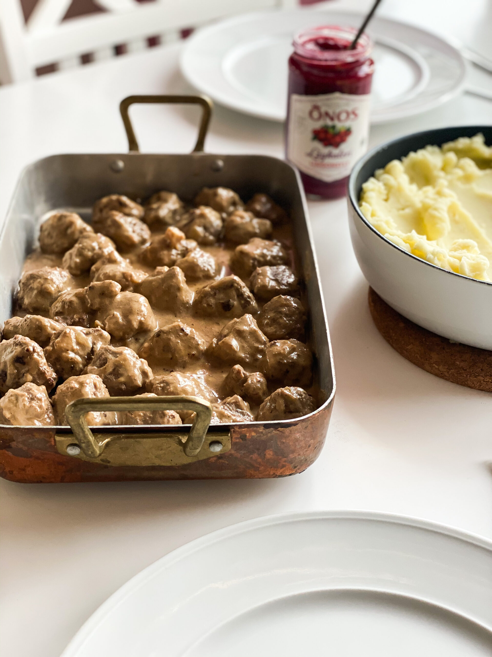 köttbullar i gräddsås