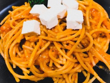 bönpasta med linssås