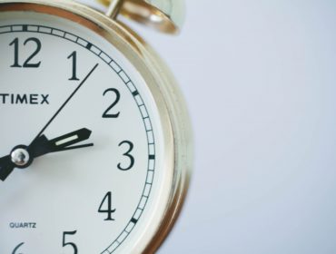 numbers-time-watch-white