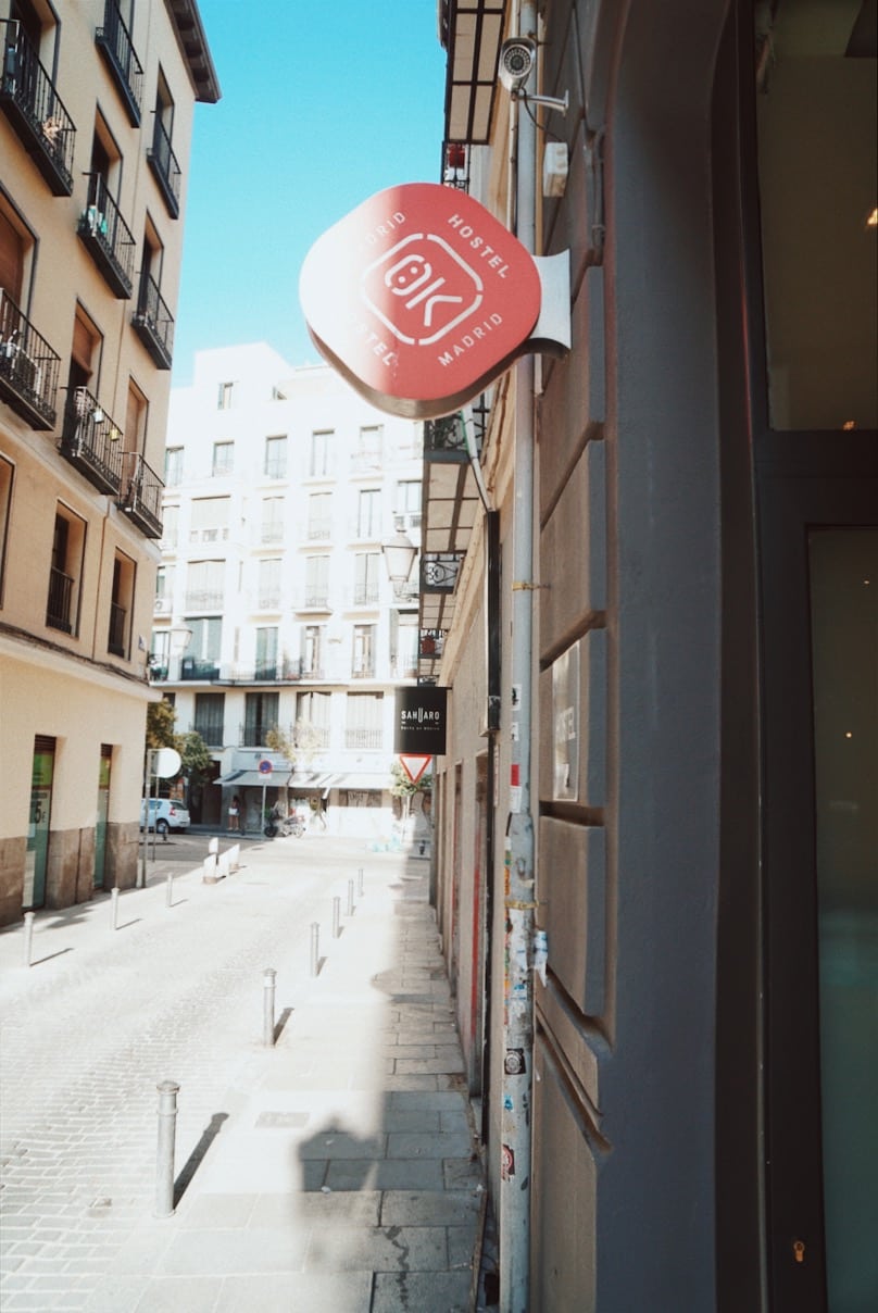 3B672267-894E-4A8E-8C4C-A42B51476A63 - TINDER DATE I MADRID