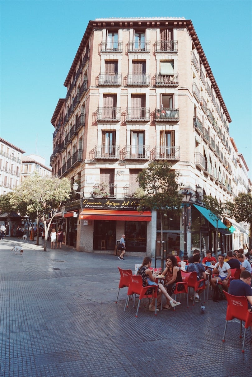 64B6AF5F-5981-474F-B9CD-5174E63F1844 - TINDER DATE I MADRID