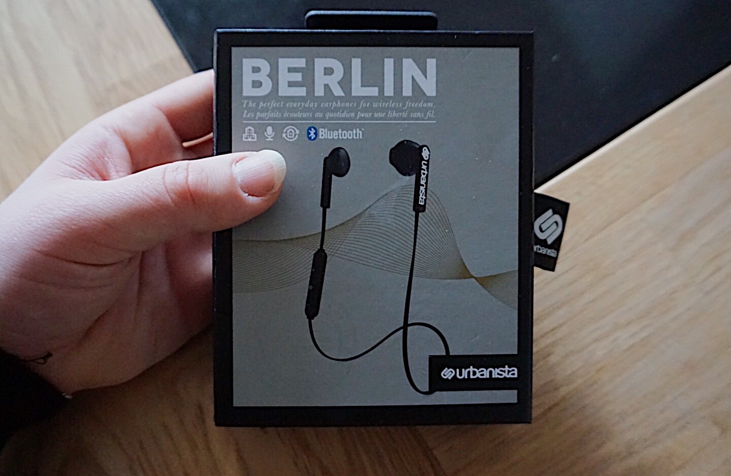 SOZX7308 - CHRISTMAS GIFTS + MINIDOG