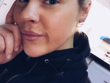 52479DF2-CD8D-42D6-9333-EA04E44514F2