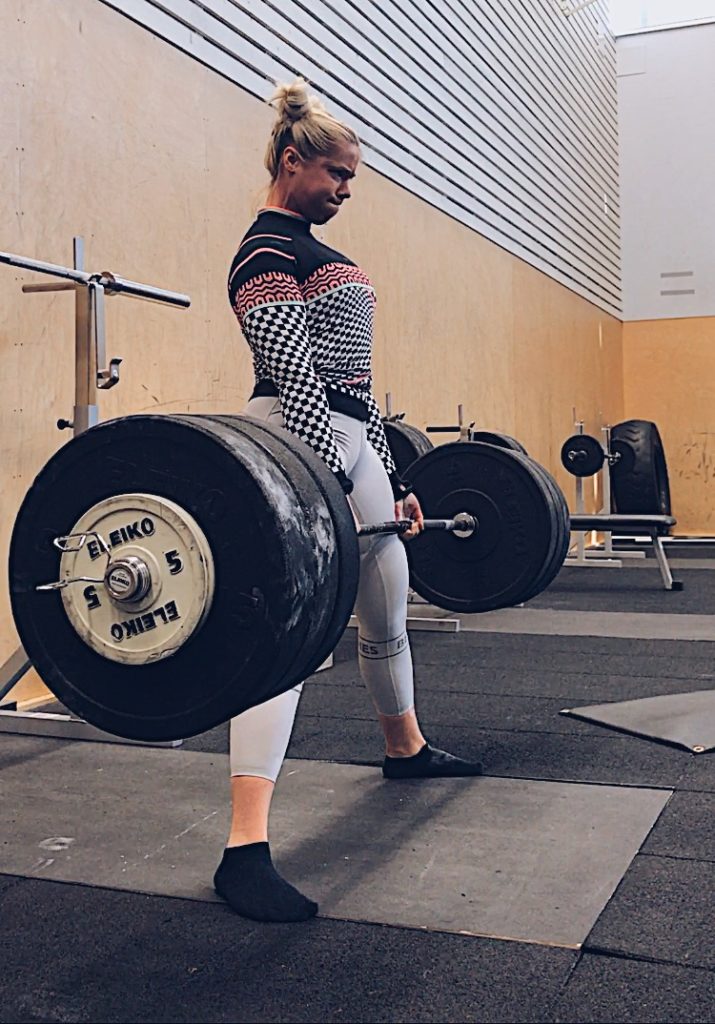 A2C30EC4-AF1C-4E8B-86CE-E7A6A55279A1-715x1024 - NYTT PB I MARKLYFT