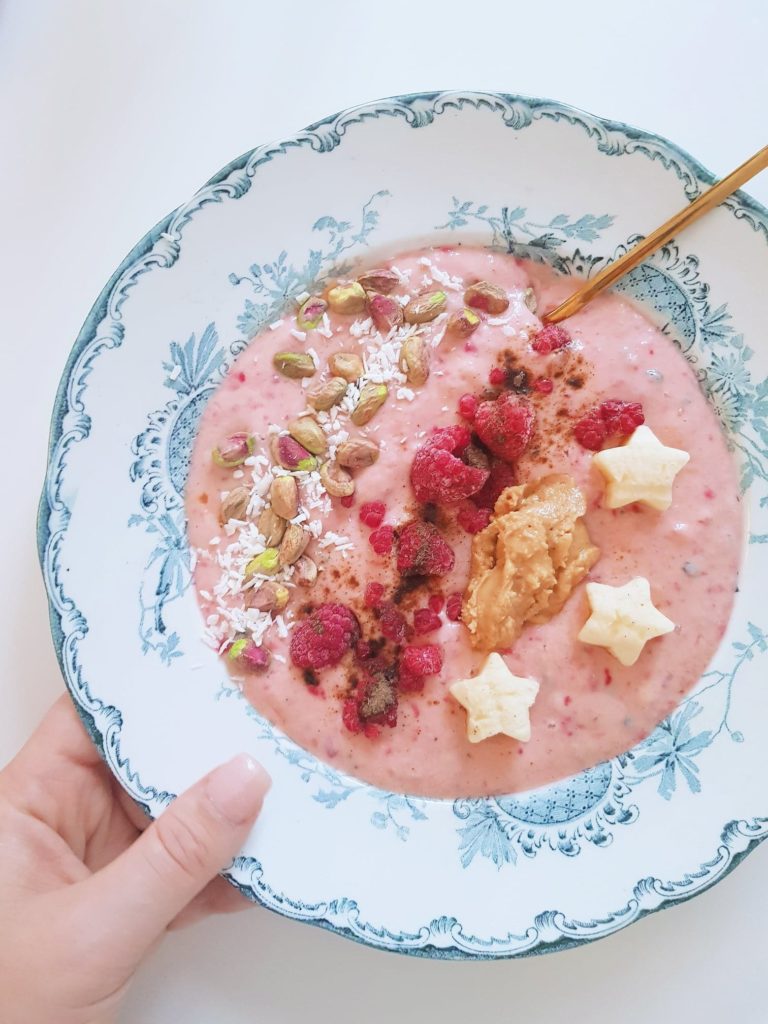 Smoothiebowl-768x1024 - Smoothie bowl