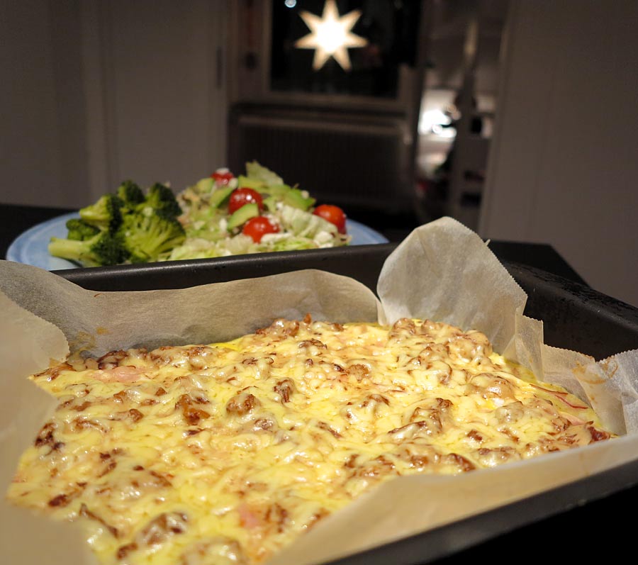 ugnsomelett_svamp ugnsomelett_svamp - Ugnsomelett med kantarellstuvning - recept