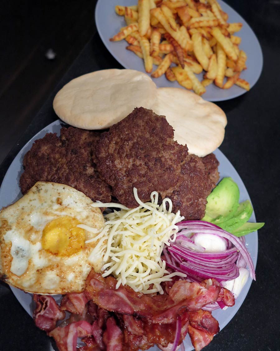 hamburgare_pita hamburgare_pita1 - Middagstips: Pitaburgare