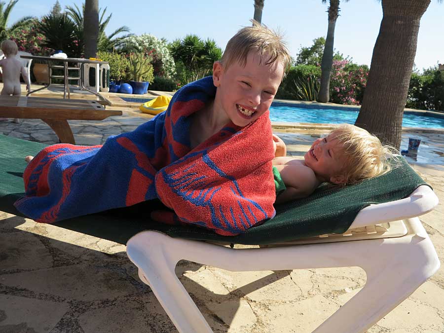 mallis13_hugo mallis13_hugo - Cala dOr och 8 år