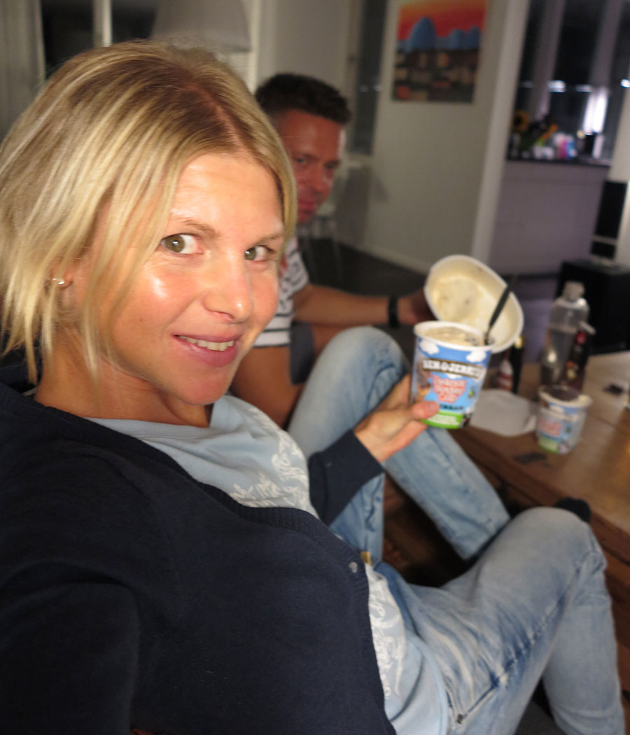 glass_tv2 glass_tv2 - Uppladdad & uppvaktad