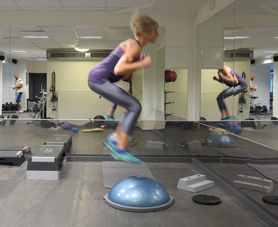 bosu_spansthopp bosu_spansthopp - Ben med balansmoment