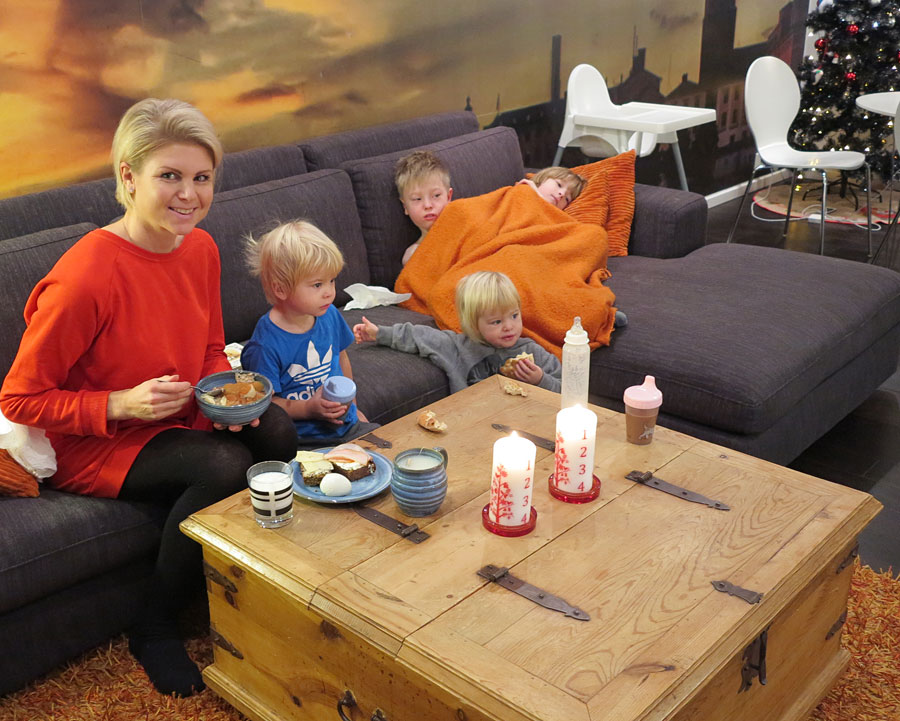 frukost_soffa_barn