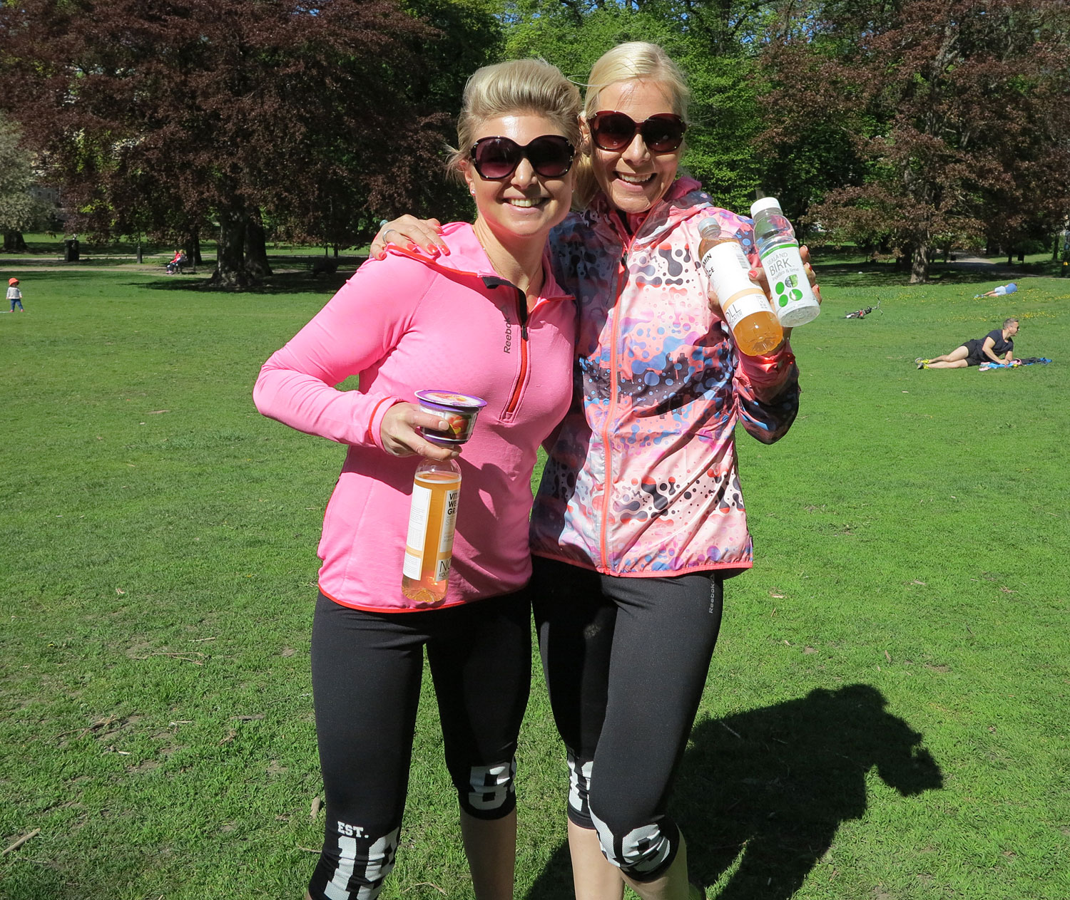 Anna Lissjanis och Milla Åkerlund vid eventet Get OUT to workOUT 2014. getouttoworkout_reeb