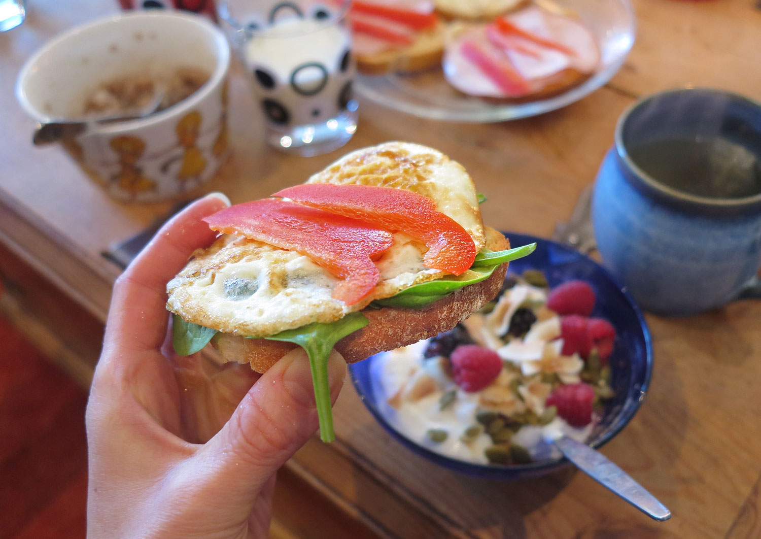 Frukost med äggmacka hemma hos Lissjanis