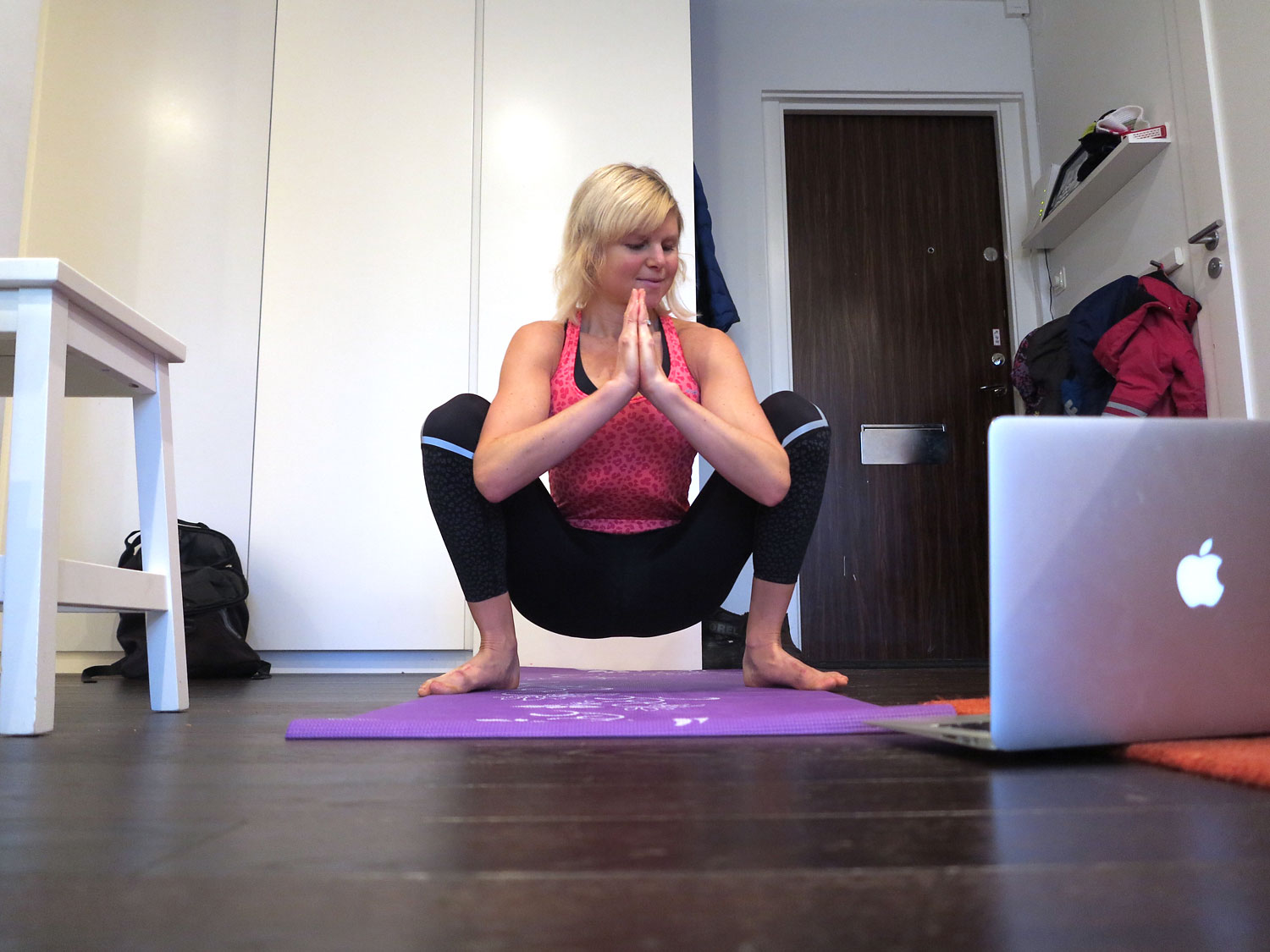 Anna Lissjanis, huksittande.