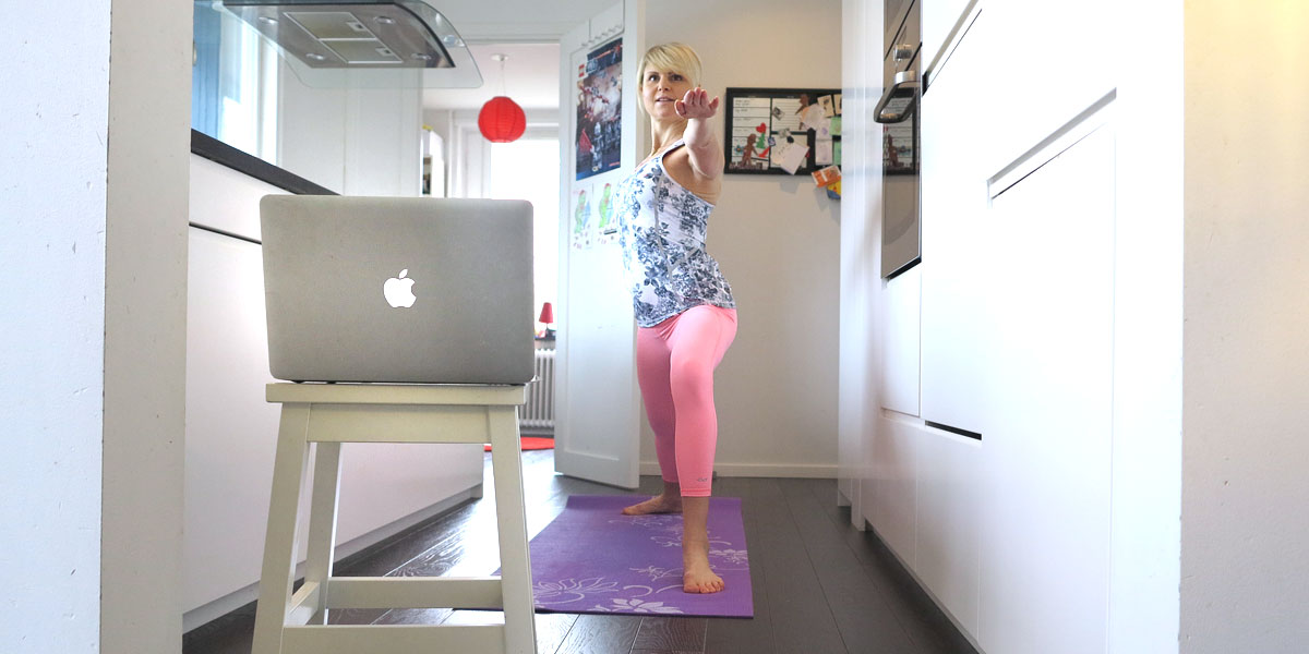 Anna Lissjanis yogar hemma.