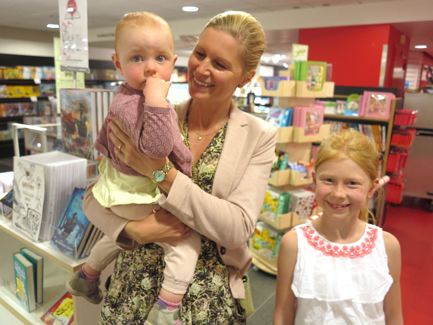 dante_akademibokhandeln_mia_olivia_ella