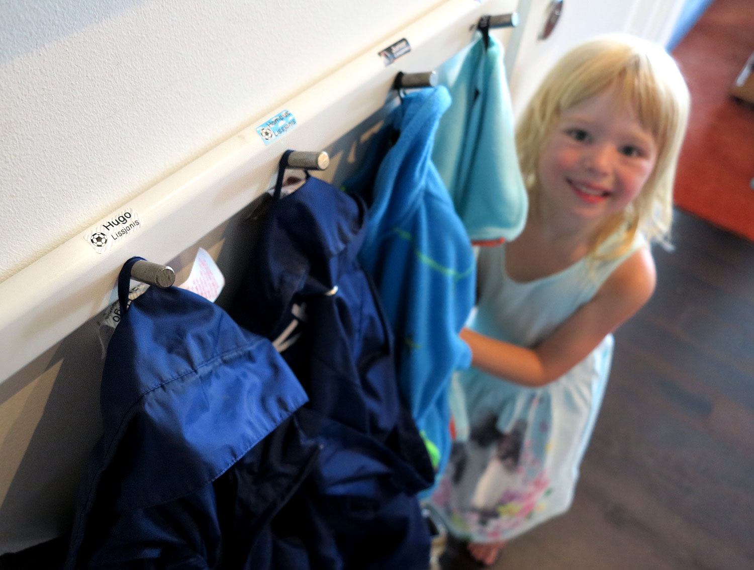 kladhallare_namnlappar