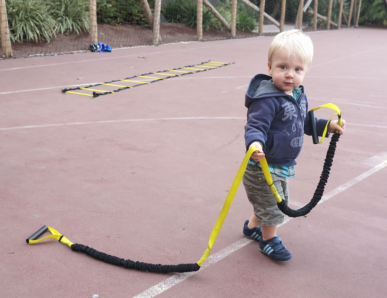 gummiband_getoutfamily