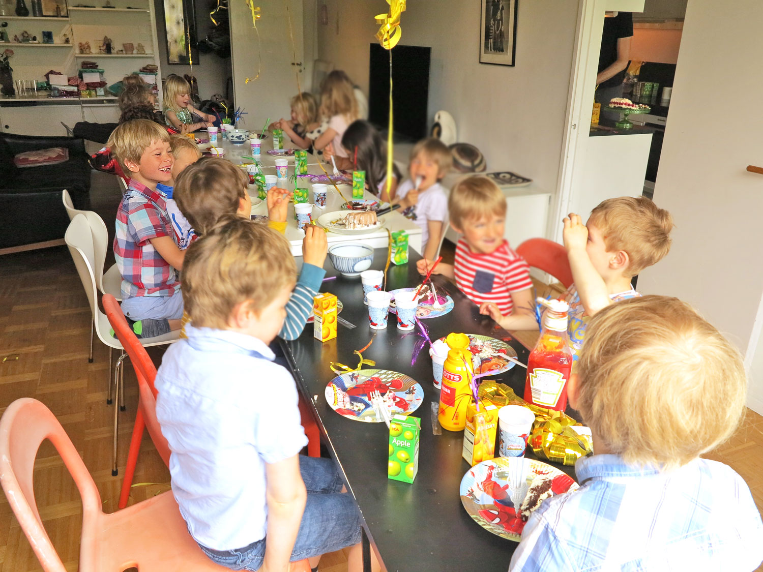 6arskalas_jj - kladdkakstårta