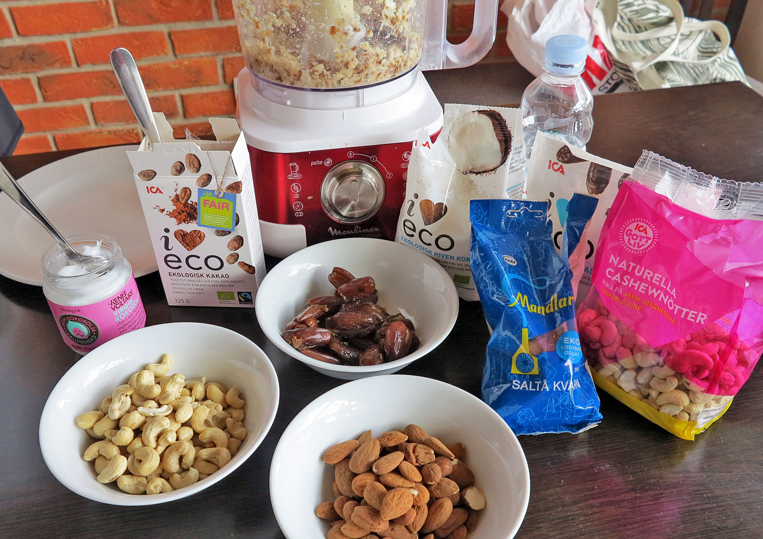 ingr_chokladbollar - Frisk & Stark Familj i Kroatien