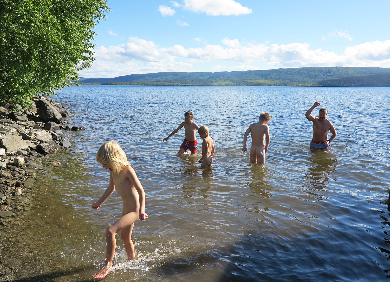 bad_hugo12 - moderskärlek