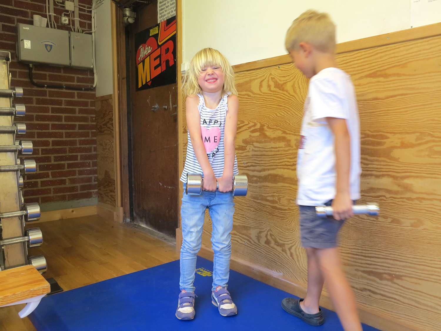 jj_tranar_kampan - Kampemetsbadets gym