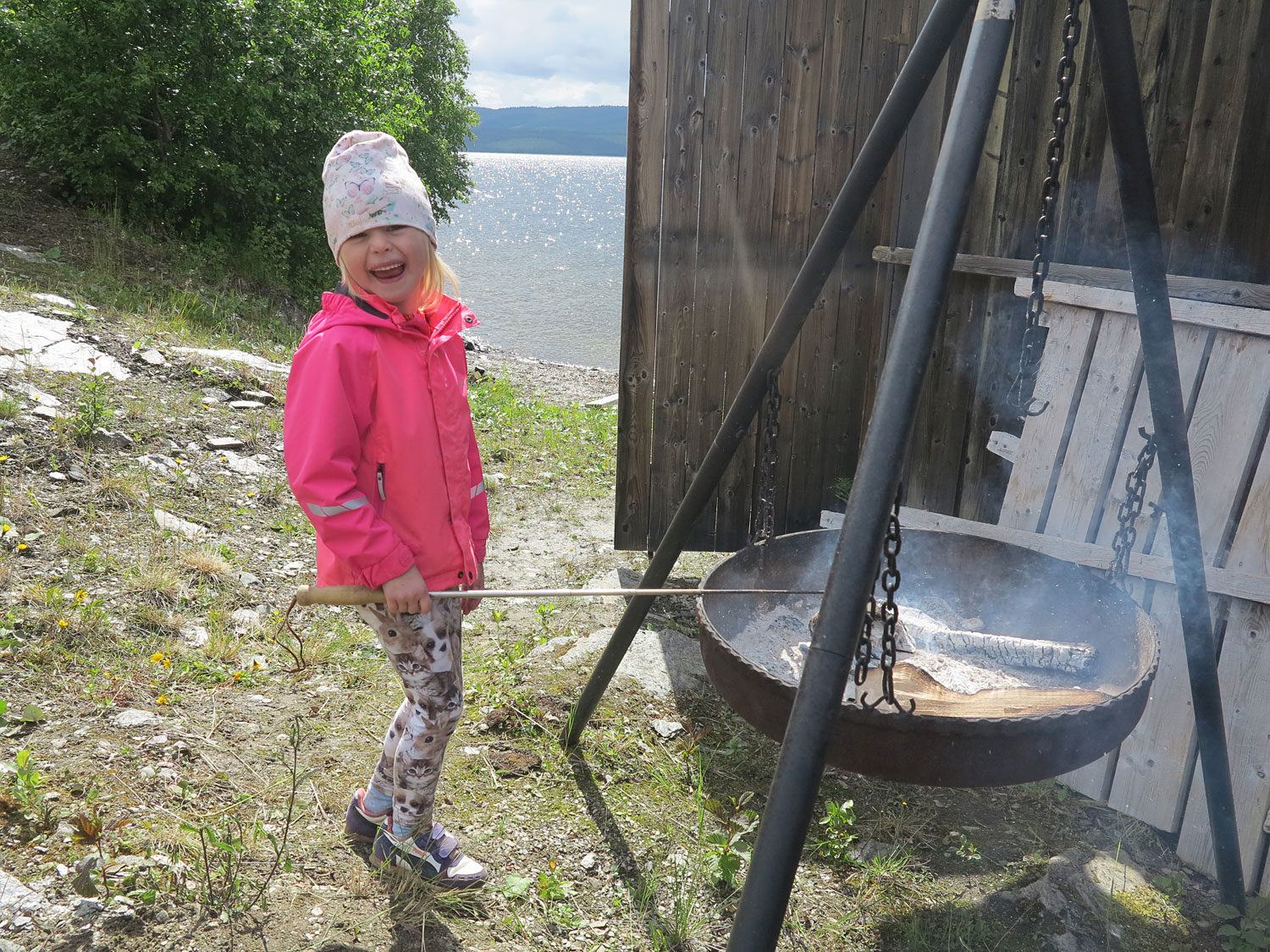 jonna_grillar_sommarjorm17 - sommar i Jorm