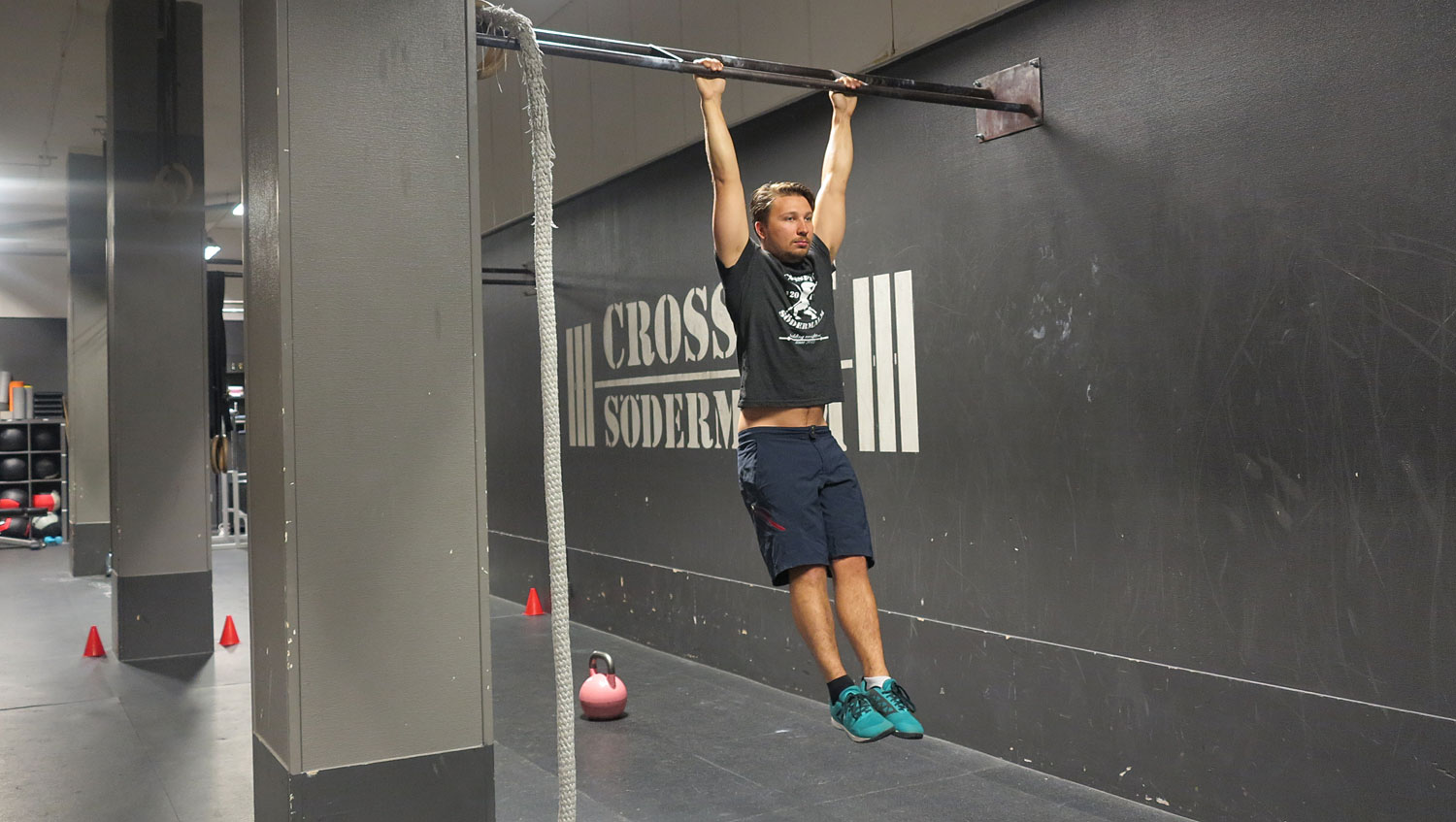 toestobar2 - toes to bar