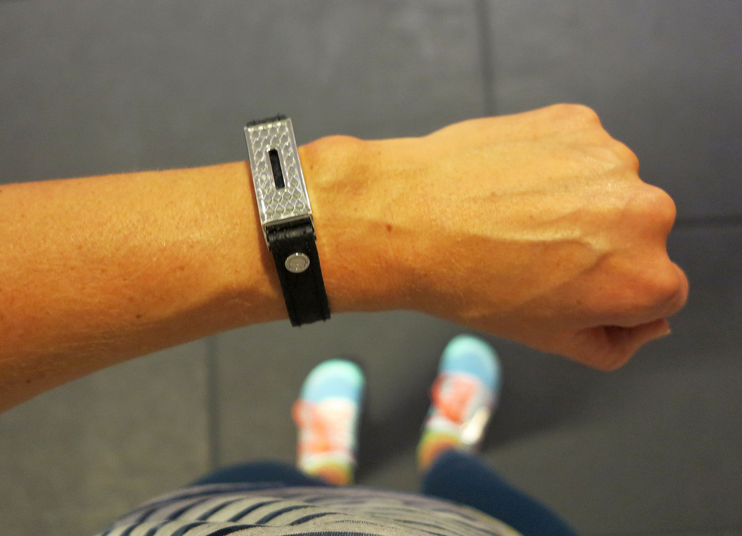 fitbit_armb - träningsprylar