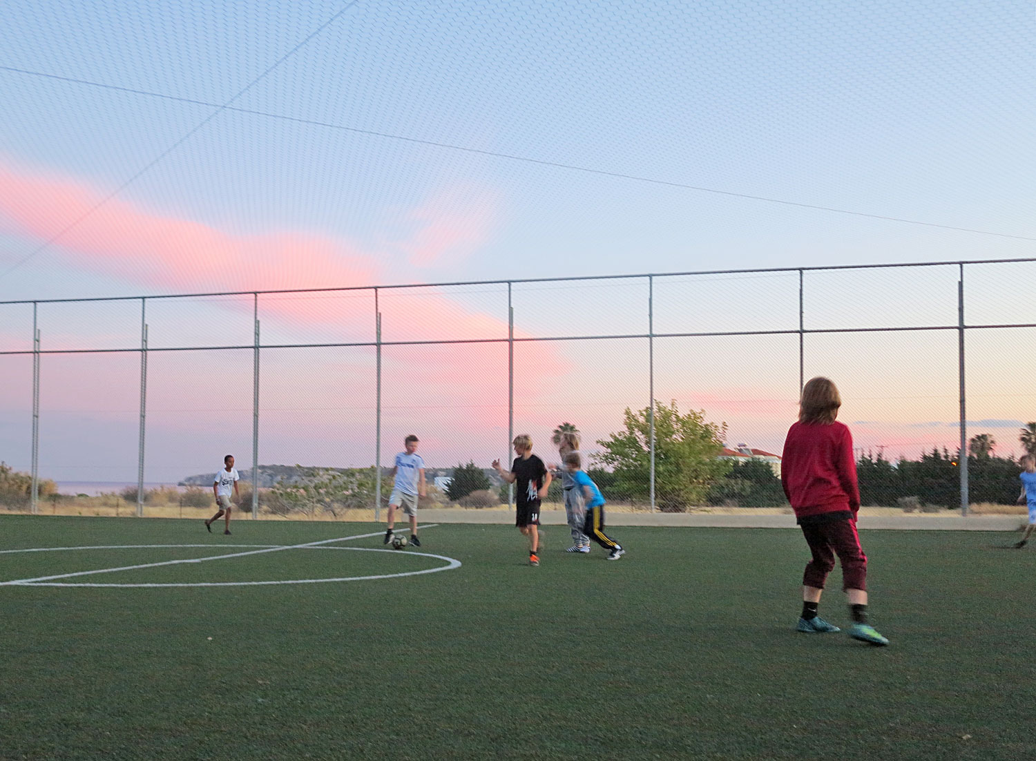 fotboll_mythos15 - Frisk & Stark Familj på Mythos Beach